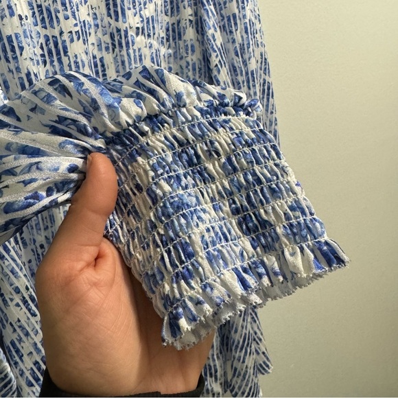 Alice + Olivia Molli Belted Floral Mini Wrap Dress Forget Me Not Antique Size 2 - Picture 6 of 15